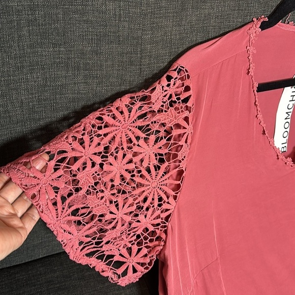 Bloomchic Plus Size 3XL V Neck Floral Patchwork Blouse us22-24 - Picture 4 of 6